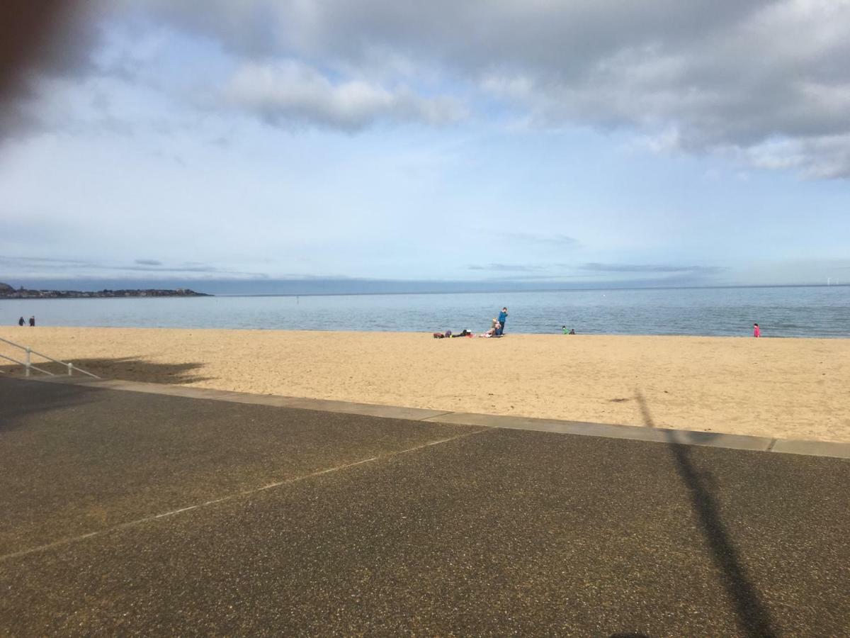 Flat 2 Opposite Travel Lodge Colwyn Bay Luaran gambar